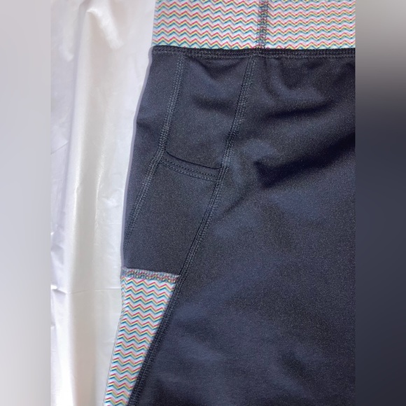 FILA Sport Performance Women’s Athletic Rainbow capris Leggings POCKETS Size XL - Picture 6 of 14